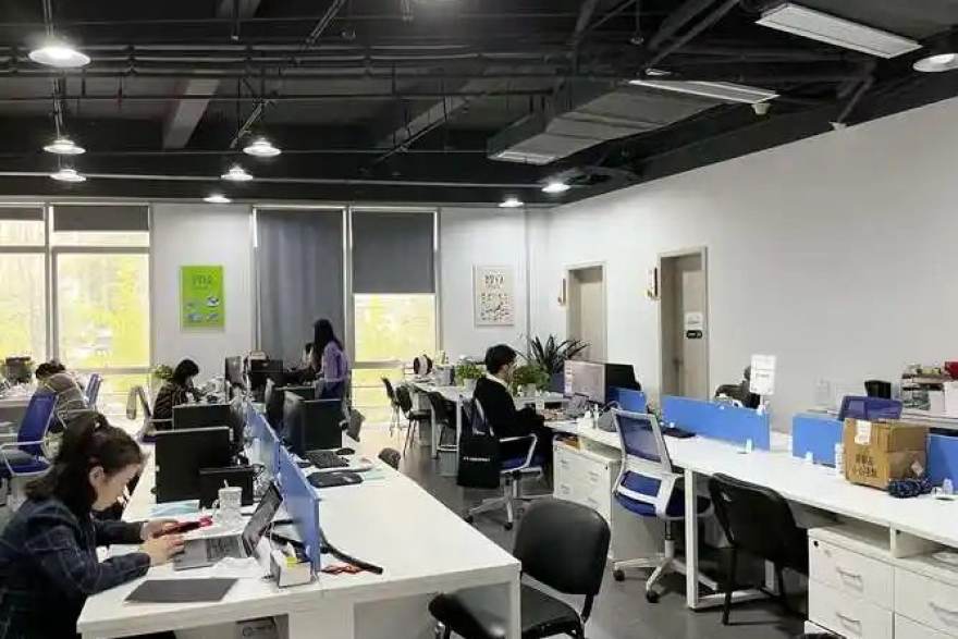西甲观赛笔记：低调看球社区热议中场出球线路